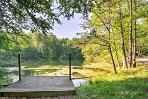 Gatlinburg Cabin with Hot Tub 5 Mi to Downtown